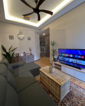 The9 Silverlakes Homestay